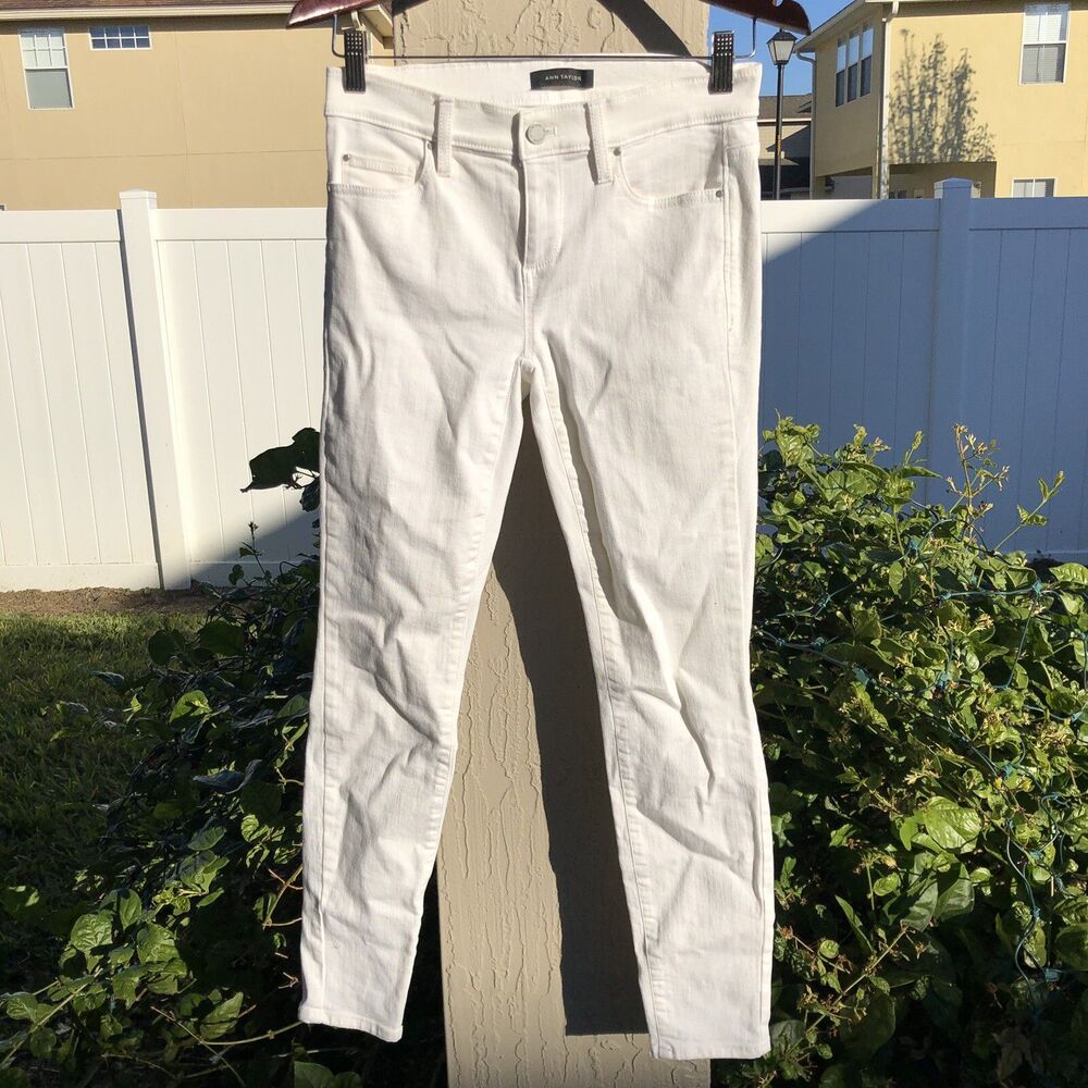 Ann Taylor White Modern Fit Super Skinny Jeans 0
